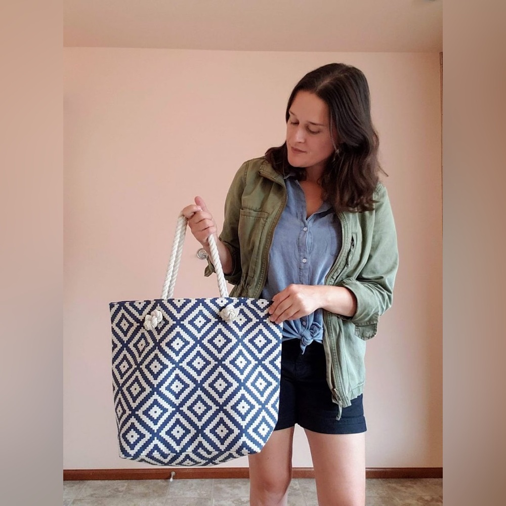 Tote Bag by Summer & Rose - Navy Blue - Picture 10 of 12